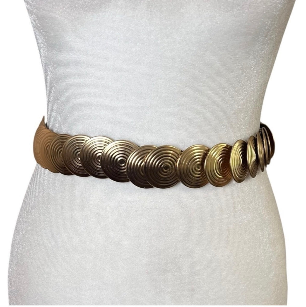 Vintage 90s Gold-Tone Statement Belt